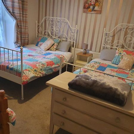Gordon'S Guesthouse Loughrea Esterno foto