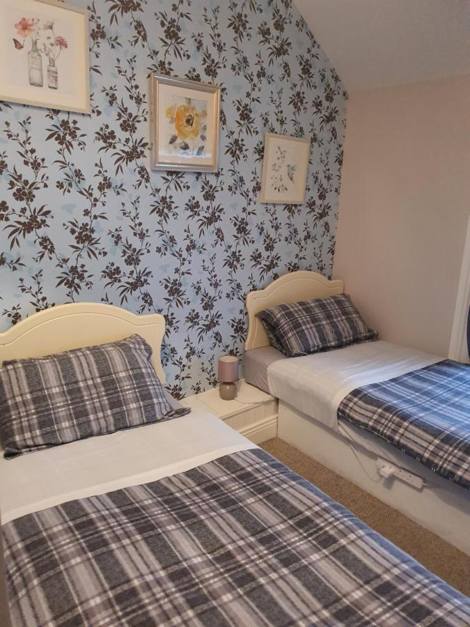 Gordon'S Guesthouse Loughrea Esterno foto