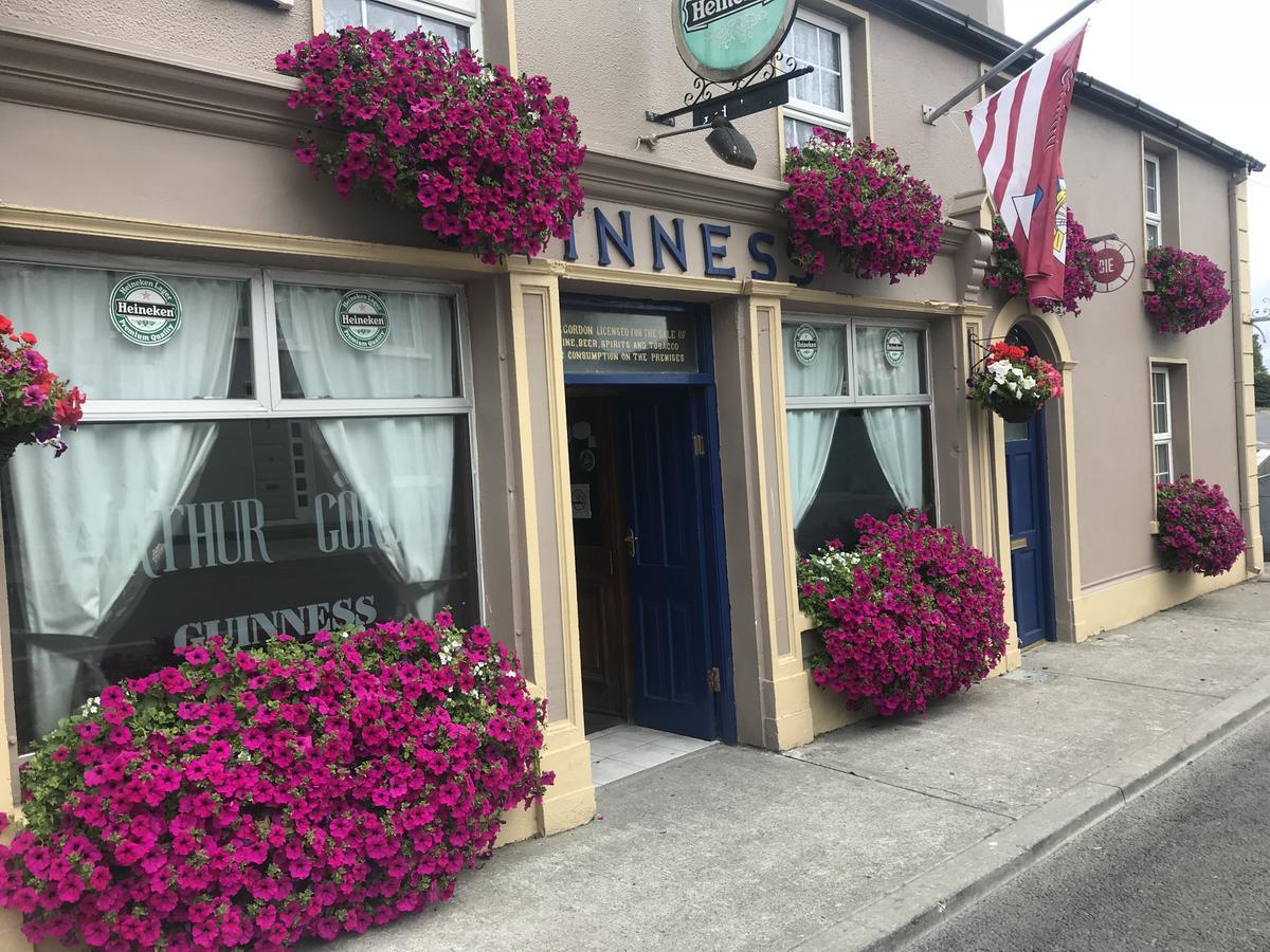 Gordon'S Guesthouse Loughrea Esterno foto